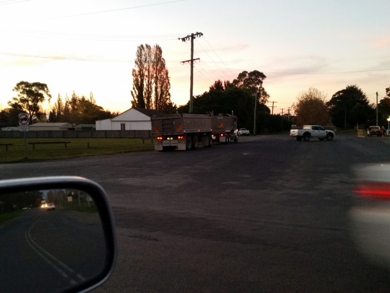 Trucks still ignoring RMS signs again on Argyle St New Berrima
